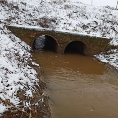 Water going through a culvert 