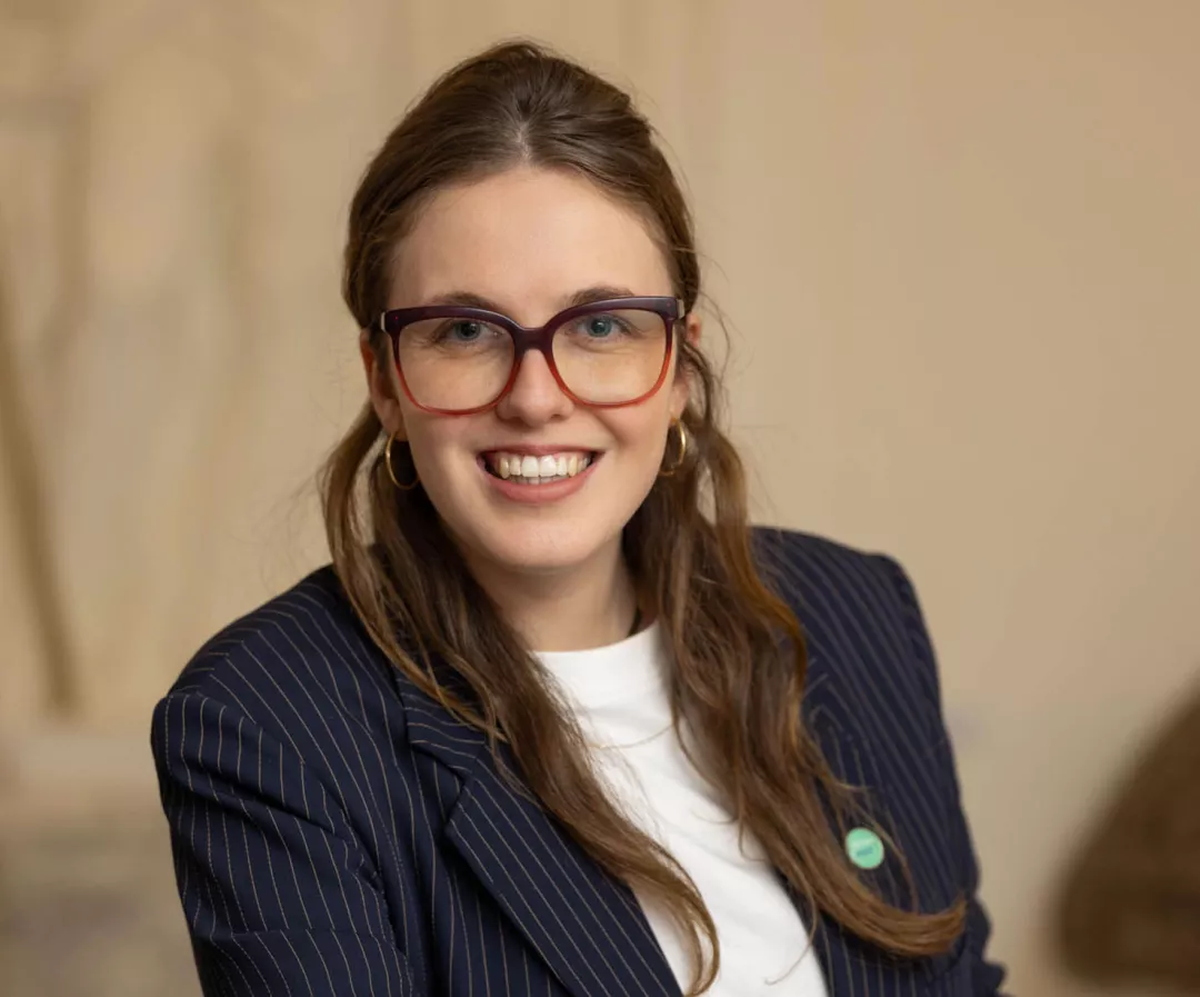 Portrait photo of Maria Geuze