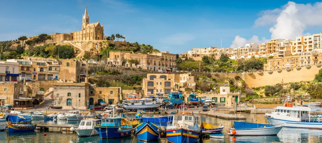 Mgarr port de pêche et de ferry à Gozo, Malte