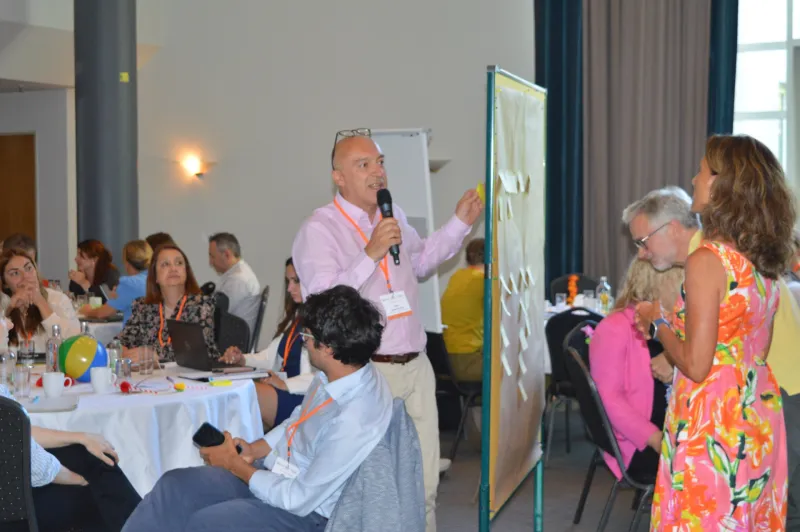 An interactive session moderated by Costas Apostopoulos, Marili Parissaki, Hannes Wimmer, Evaluation Helpdesk