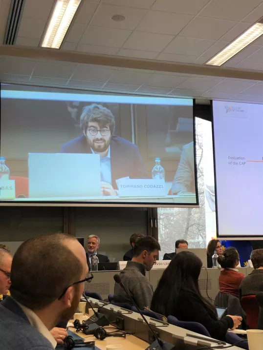 Tommaso Codazzi speaking at the Assembly.