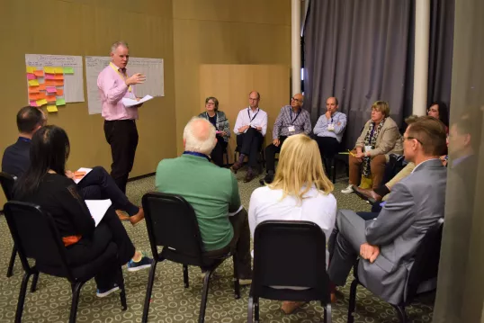AKIS Seminar participants in a group session