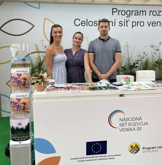 People of the Slovak network at a fair